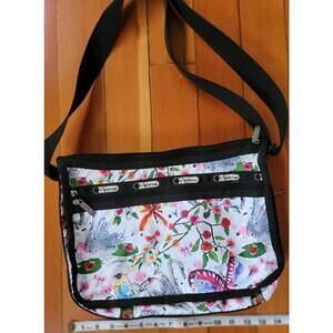 LeSportsac crossbody 2 Zipper